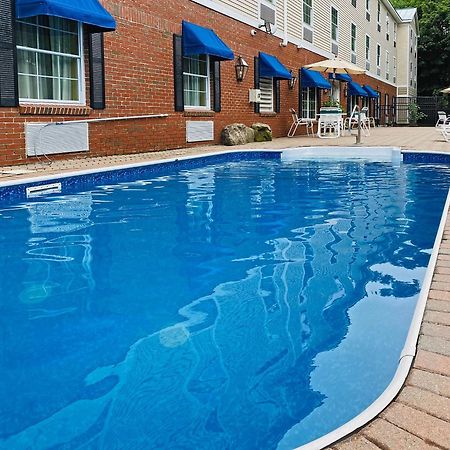 Comfort Inn & Suites Sturbridge-Brimfield Exteriér fotografie