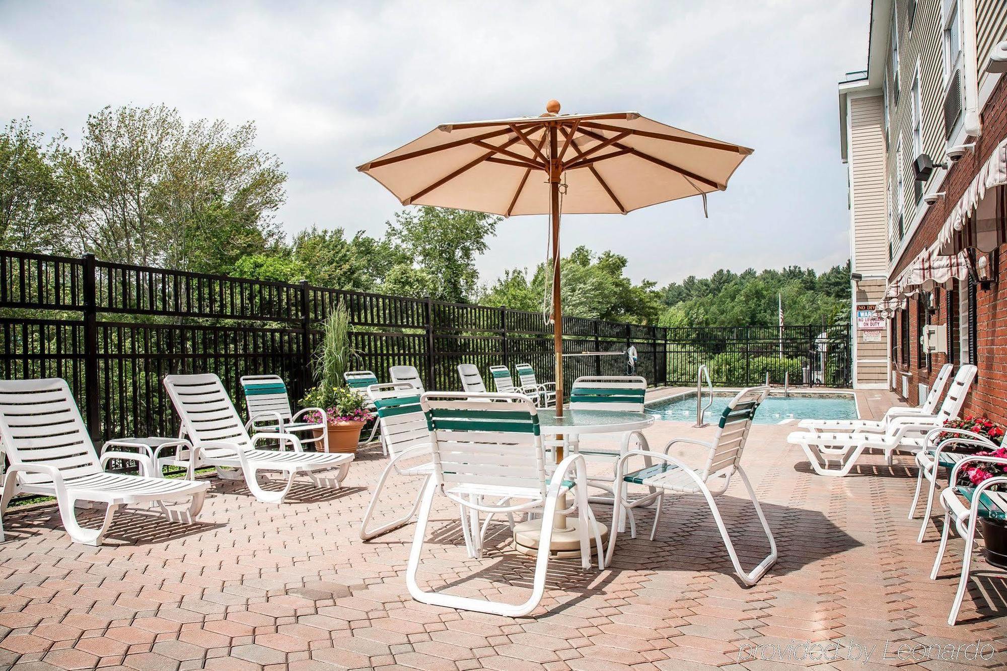 Comfort Inn & Suites Sturbridge-Brimfield Exteriér fotografie